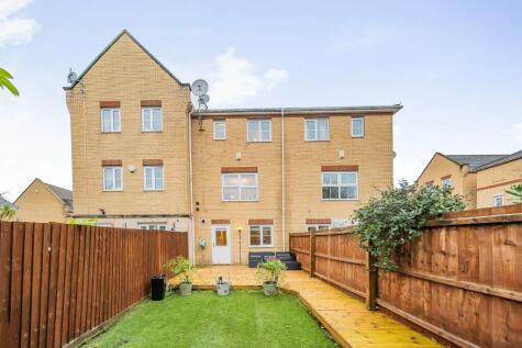 Barkway Drive, Farnborough, Orpington, Kent, BR6