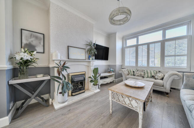 1371587-1-68fb9ea...