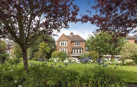 Mountview Close, London, NW11