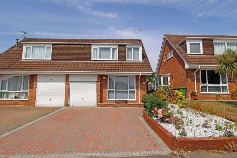Hunters Close, Oakley, Hampshire, RG23