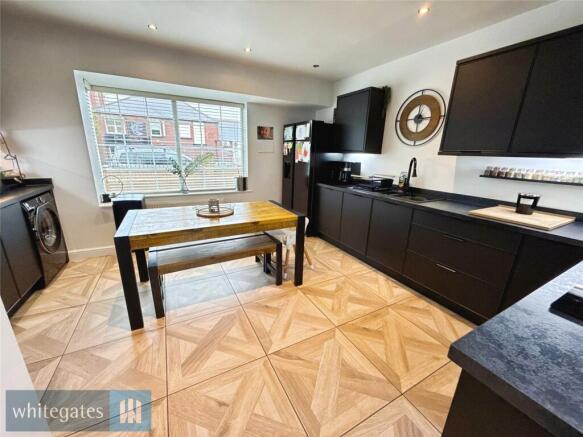 Dining/Kitchen