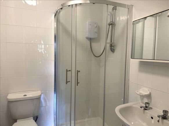 SHOWER ROOM/WC