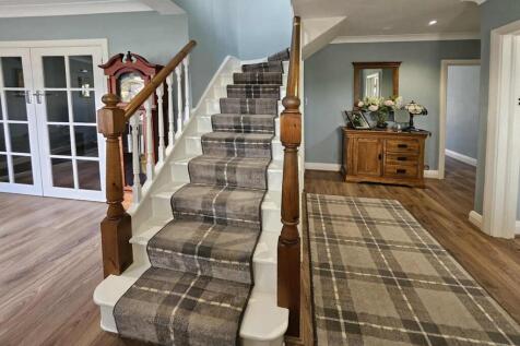 Addisons Close, Shirley