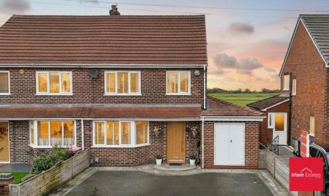 Rose Avenue, Irlam, M44
