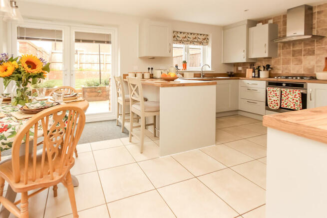 Kitchen/Dining Ro...