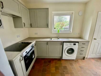 Wrexham - 2 bedroom semi-detached bungalow for ...
