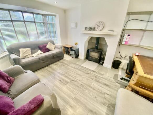SITTING ROOM