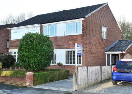 42 Highbury Avenue, Irlam M44 6BT