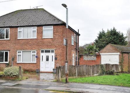2 Broadway, Irlam M44 6BS
