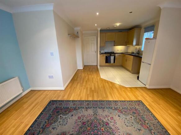 lounge plus kitchen.jpg