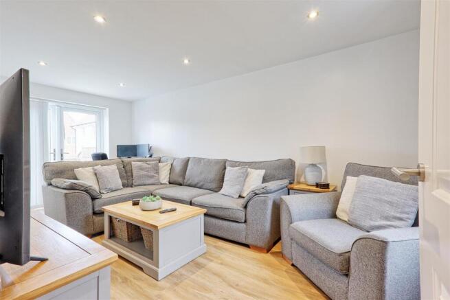 IMG_7747_8_9_easyHDR-interior3.jpg