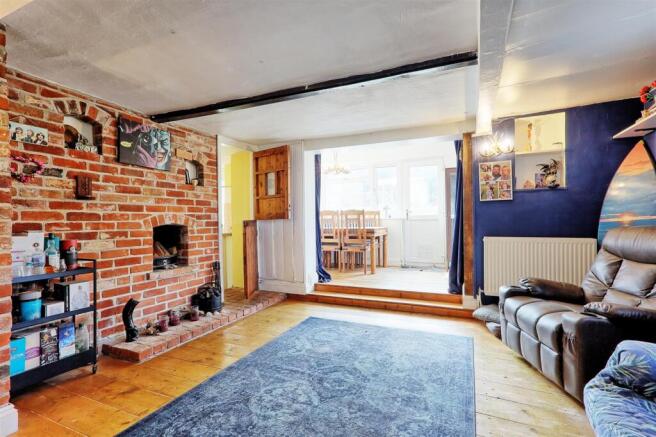 IMG_9377_8_9_easyHDR-interior3.jpg