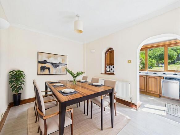 Dining Room (Virtually Furnished)