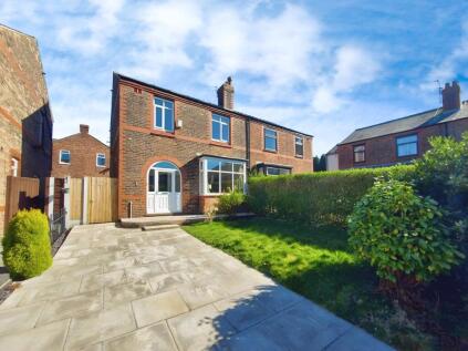 Howard Avenue, Eccles, M30