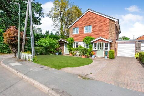 Shawfield Lane, Ash, Guildford, Surrey, GU12