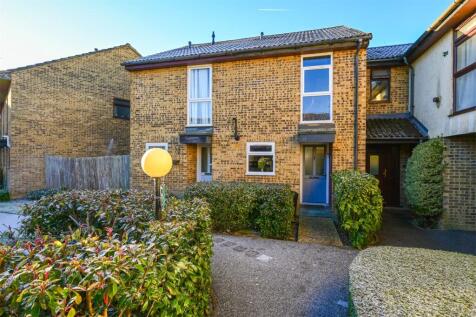 Wellesley Close, Ash Vale, Guildford, Surrey, GU12