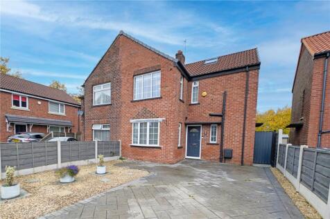 Holland Grove, Ashton-under-Lyne, Greater Manchester, OL6