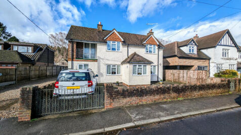 Thursley Road, Elstead, Surrey, GU8