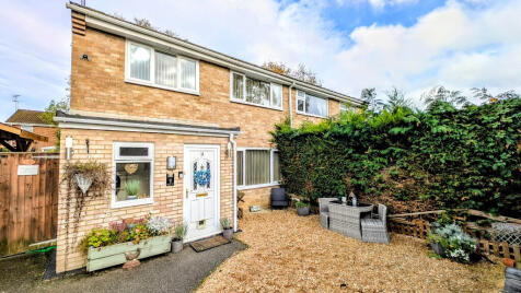 Robinson Way, Bordon, Hampshire, GU35