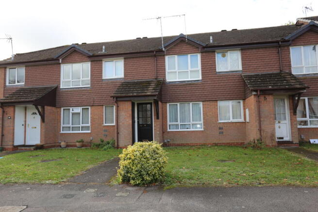 1 bedroom Ground Floor Maisonette for rent