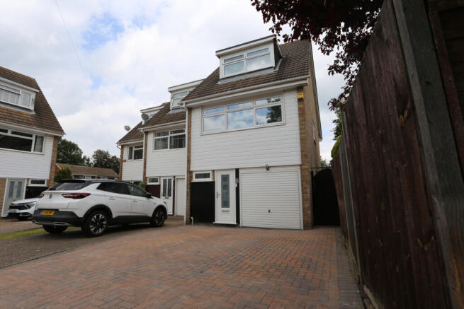 3 Bedroom Town House
