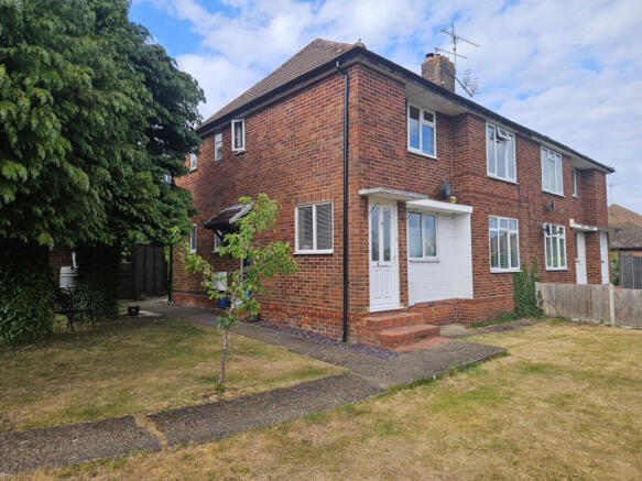 Church Road, Woodley