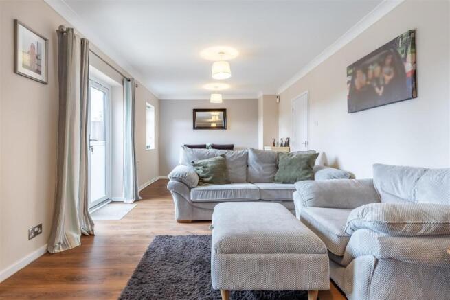 72 Beamish Close CM16 6JW (3).jpg