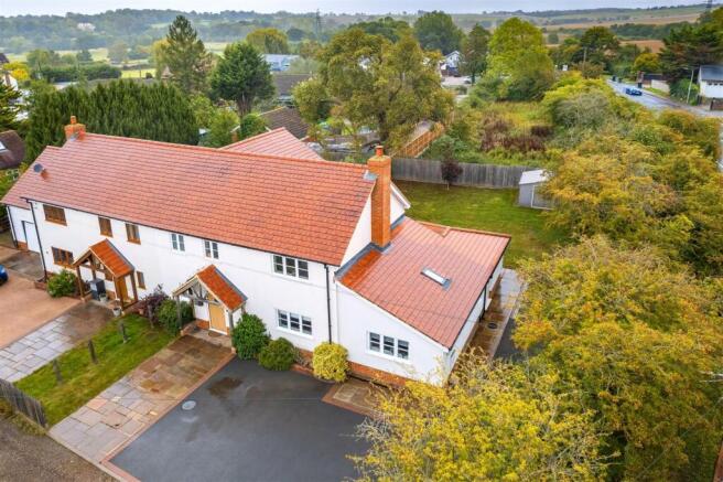 1a, Bumbles Green aerial  (7).jpg