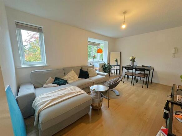 living room 3.jpg