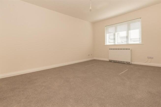 138 woodland grove (13).jpg