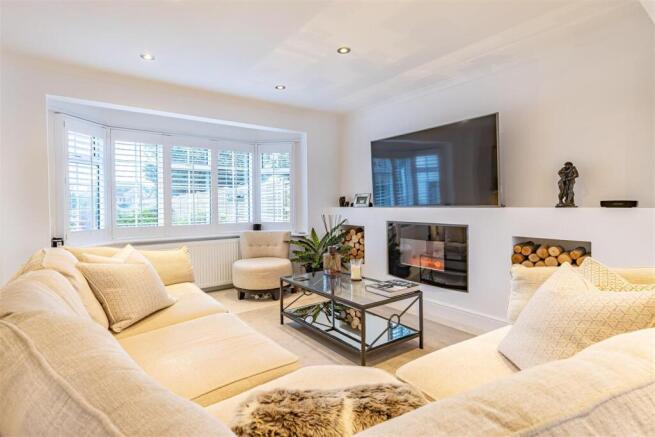 85  High Road (4).jpg