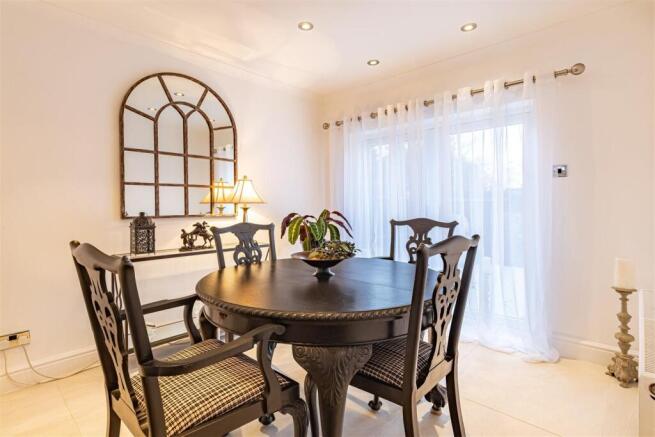 85  High Road (5).jpg