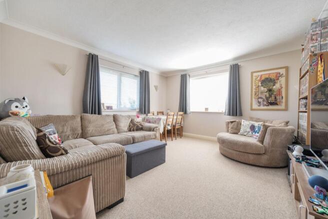 Living Room/ Dining Room