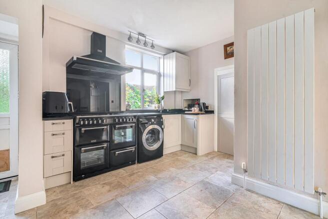 Kitchen/ Dining Room