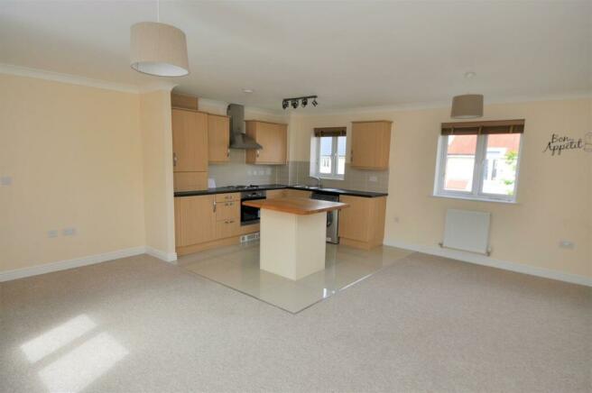 Spacious Open Plan Living/ Kitchen/ Dining Room