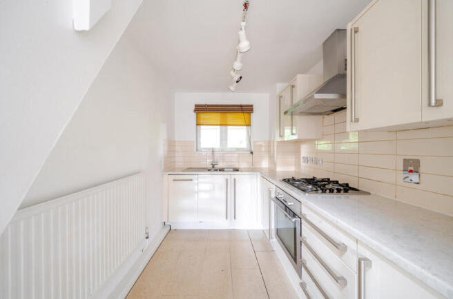 1343892-6-68b58cf...