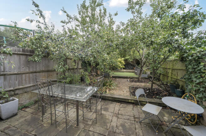 1343592-12-68b1bf...