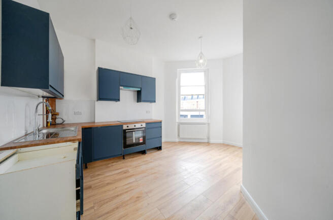 1362965-5-68f8b95...