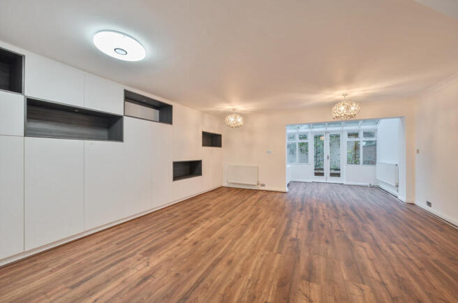 1373570-15-6907cd...