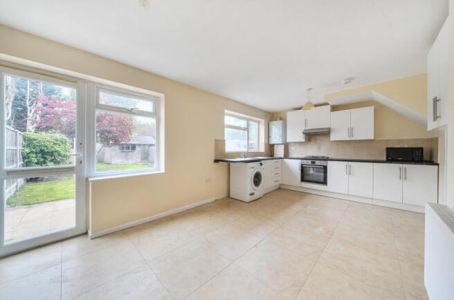 1364495-7-68e7a62...