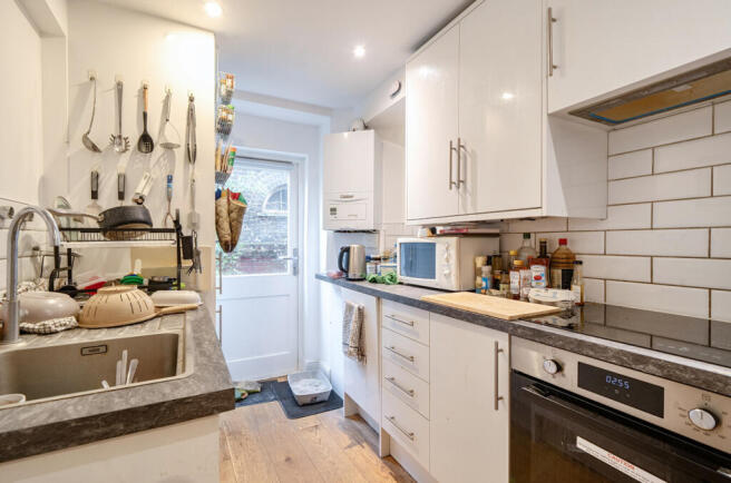 1402421-7-696f7ca...