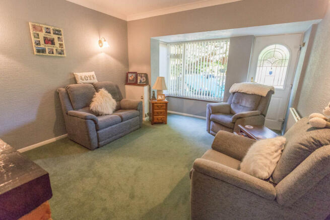 Living Room with fireplace