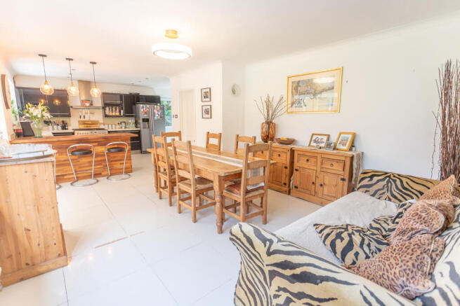 Kitchen/diner/family Room