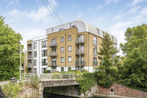 Elder court, Mead Lane, Hertford