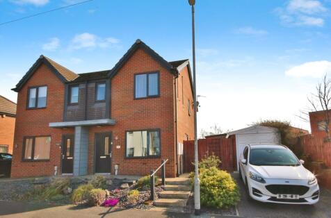 Petersham Close, Hull, East Riding Of Yorkshire, HU8 0RY