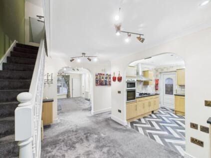 Ravenspur Road, Bilton, HU11 4HE