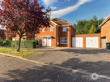 Longcroft Gardens, Welwyn Garden City, AL8