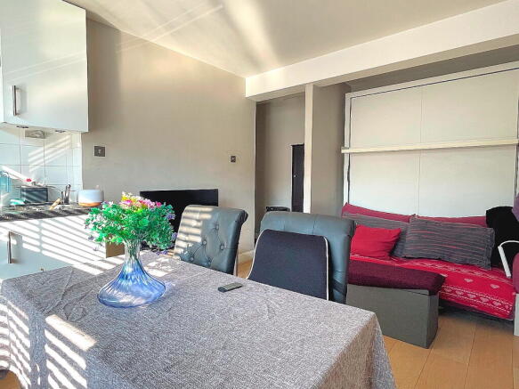 Studio Room