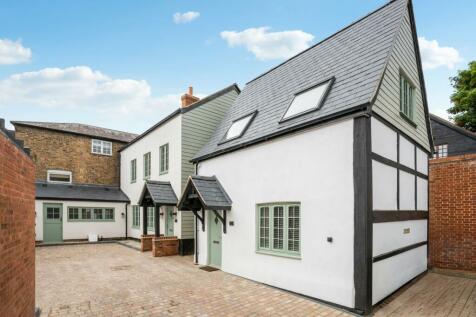 Hitchin - 2 bedroom detached house for sale