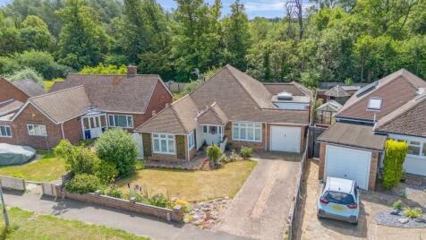 Hawthorn Close, Hitchin, SG5